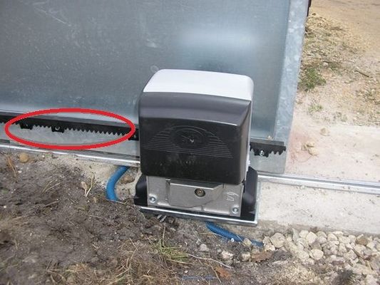 1000 van het de Poortrek van X12 X 30 Mm het Glijdende van de het Ijzer Automatische Glijdende Poort van het het Staalrek Nylon