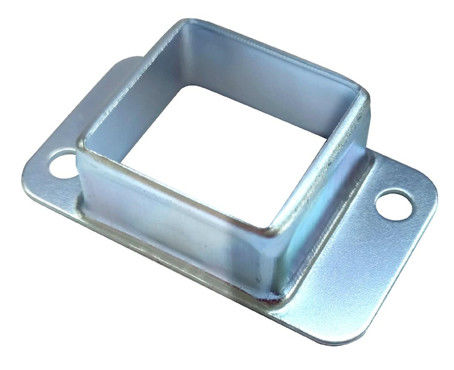 6“ 3“ galvaniseerden het Poststaal van de Kappen6x6 4x4 2x4 1.5mm Dikte Opzettend Postplaat