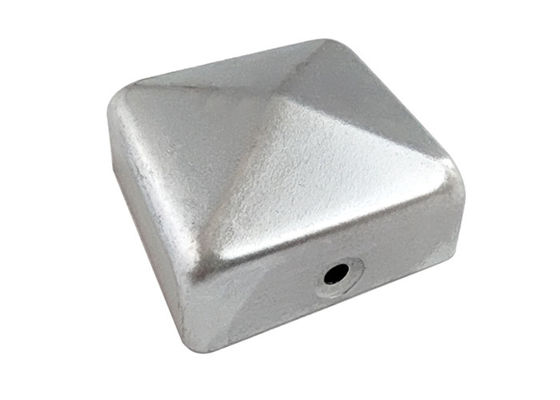 2 duim de Omheining Post Caps 6x6 7x7 4x4 5x5 8 X 8 2,5 van“ 3 1/2“ Ijzerpiramide met Gaten