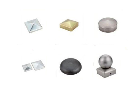 2 duim de Omheining Post Caps 6x6 7x7 4x4 5x5 8 X 8 2,5 van“ 3 1/2“ Ijzerpiramide met Gaten